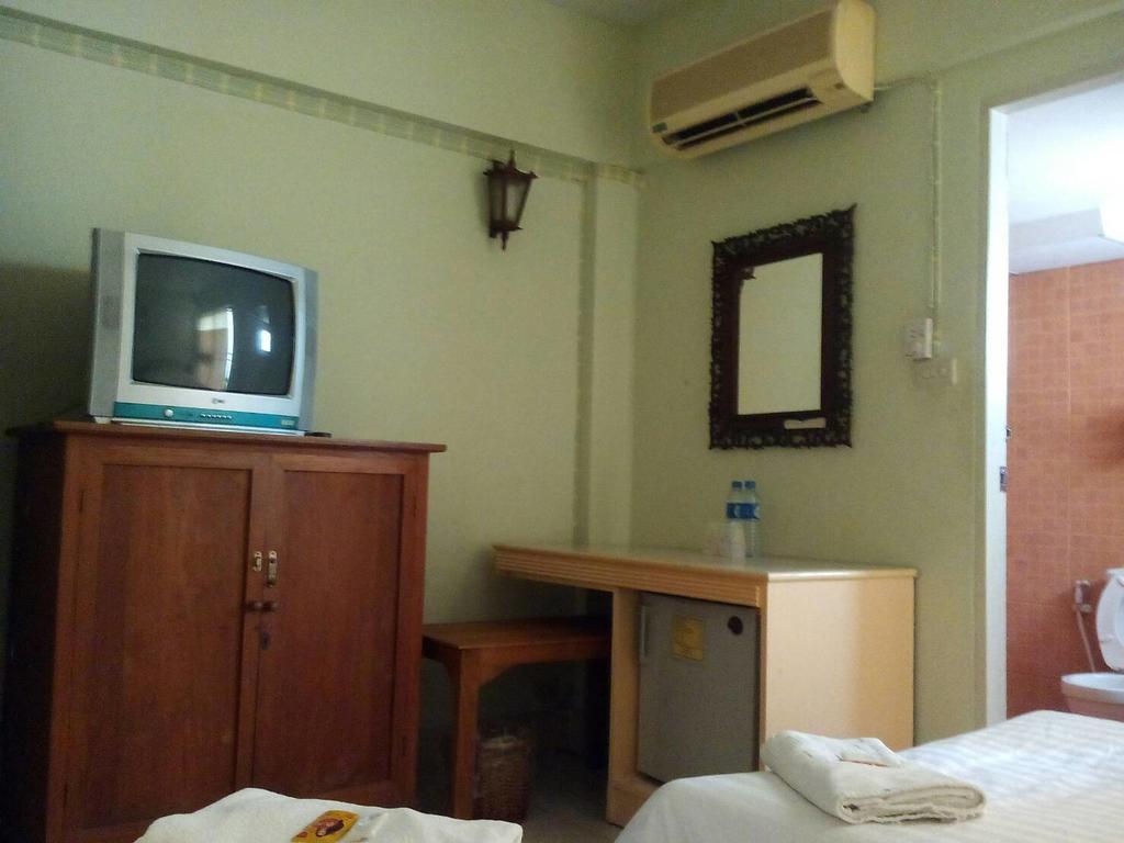 Bow Chiangmai House Hotel Csiangmaj Kültér fotó